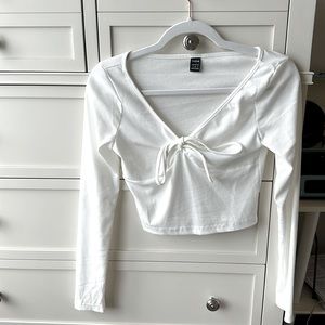 White long sleeve crop top